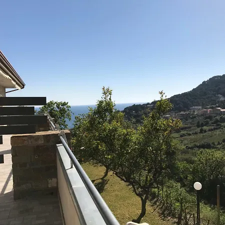 D'elite アパート *