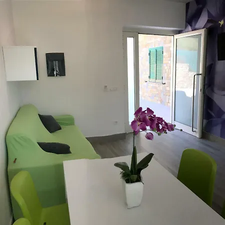 D'elite モンテコーリチェ